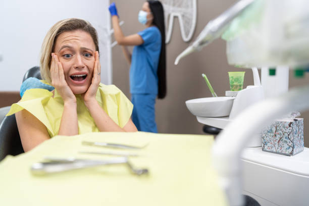 Best Emergency Tooth Extraction in Deep River Center, CT